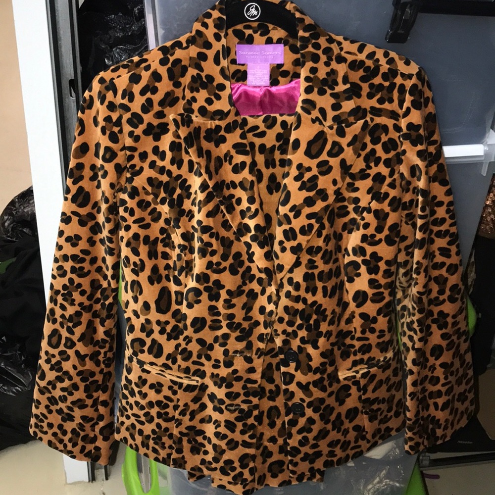 Velvet leopard print pant suit